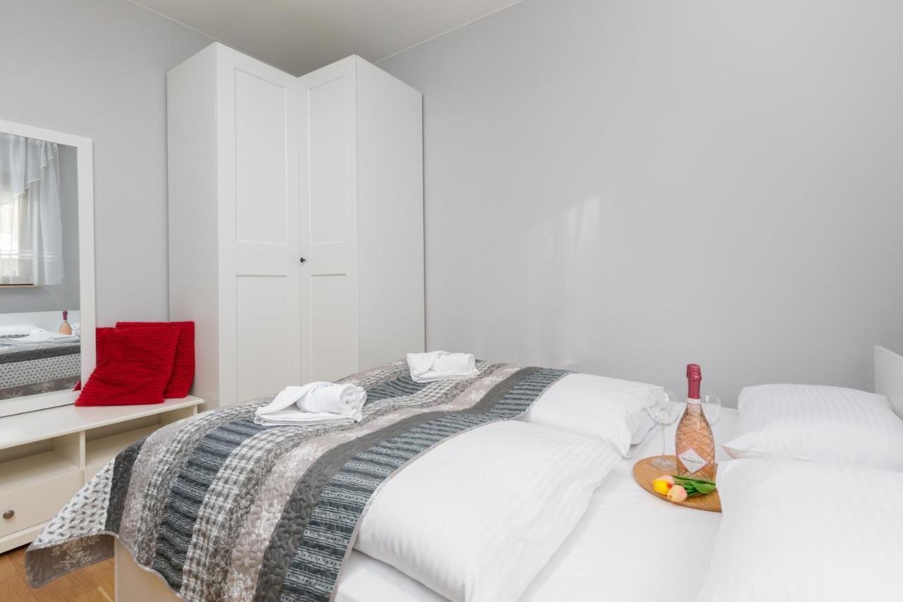 Platan City Centre Apartment By Noclegi Renters Swinoujscie Exterior foto